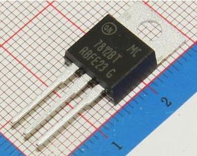 穩壓器MC7812BTG集成電路與軟件開發